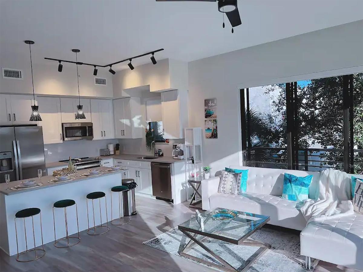 Lux Place And Cozy 3Beds 2Rooms Enjoy Life In Wpb Gym, Ev Station Nearby The Downtown And Beaches Γουεστ Παλμ Μπιτς Εξωτερικό φωτογραφία