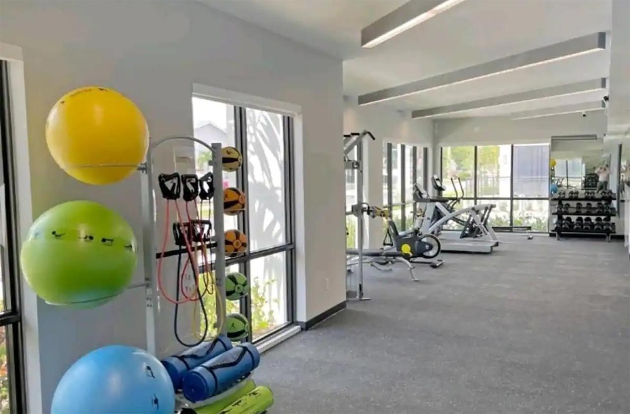 Lux Place And Cozy 3Beds 2Rooms Enjoy Life In Wpb Gym, Ev Station Nearby The Downtown And Beaches Γουεστ Παλμ Μπιτς Εξωτερικό φωτογραφία