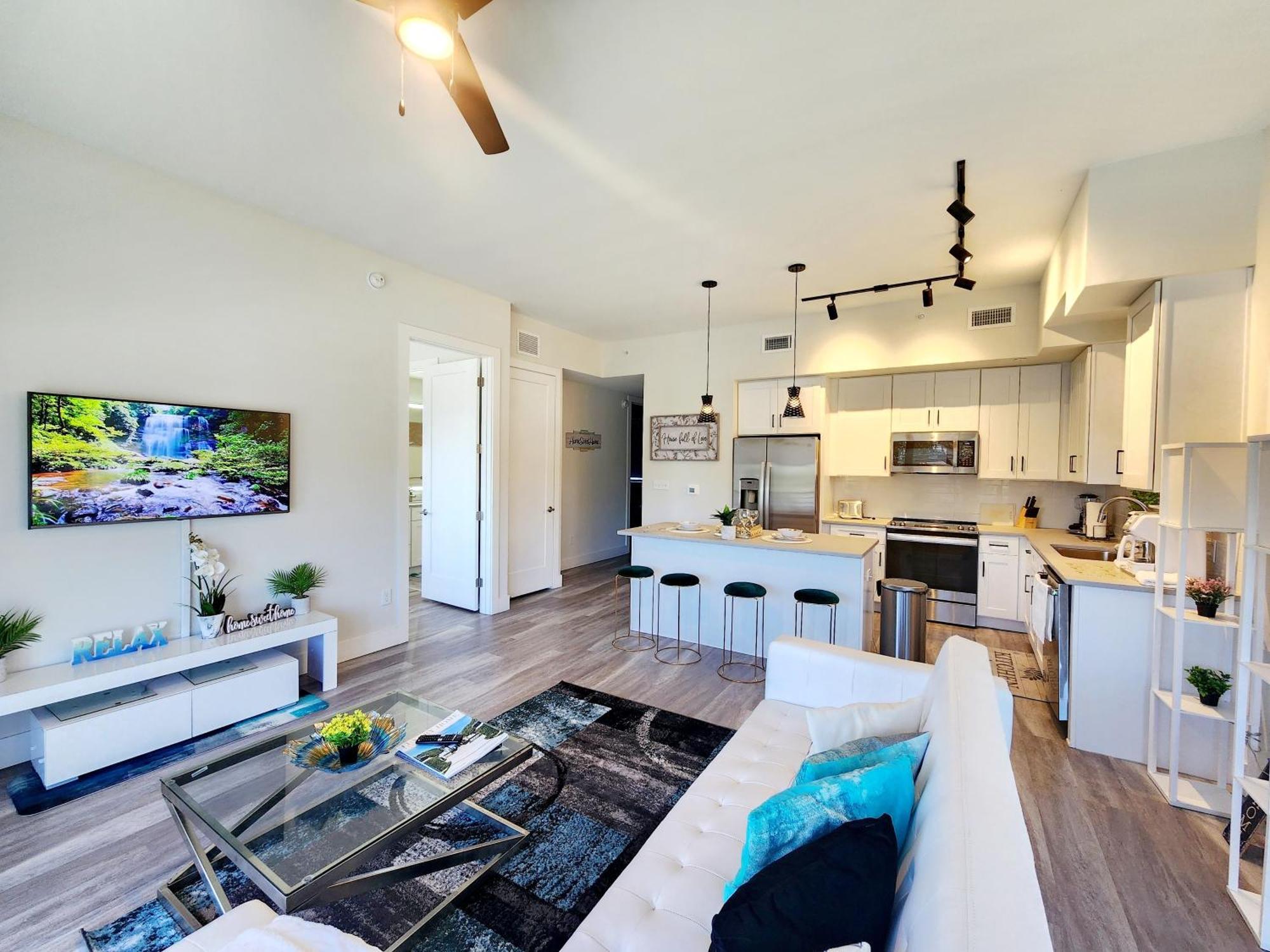 Lux Place And Cozy 3Beds 2Rooms Enjoy Life In Wpb Gym, Ev Station Nearby The Downtown And Beaches Γουεστ Παλμ Μπιτς Εξωτερικό φωτογραφία